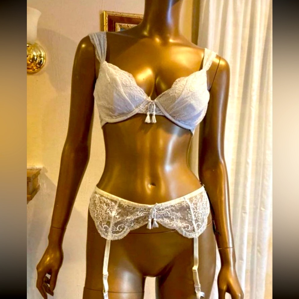 Nordstrom bel Niente bra & garter NEW